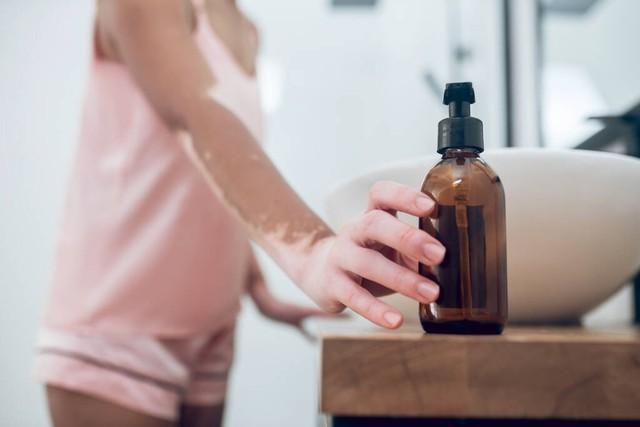 秃头警告:“毒洗发水”已曝光对身体危害极大很多家庭还在用(图14)