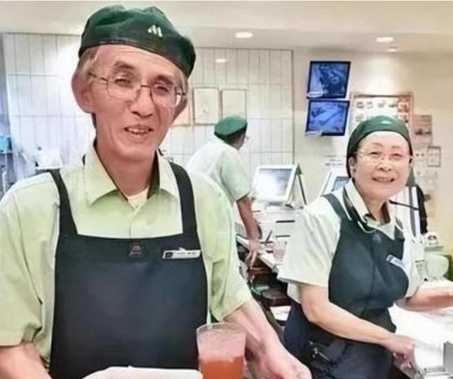 日本“恨老”太严重?为解决人口老龄化专家曾建议老人集体自杀(图4)