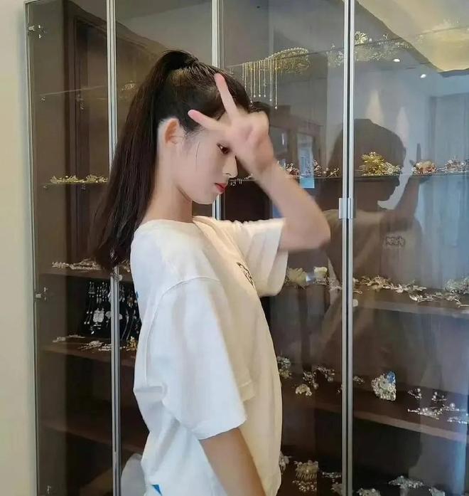 “高价耳环”女演员的父亲被网友举报到中央巡视组了(图3)
