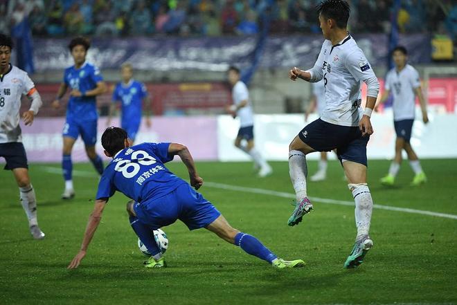 趣看 被热梗玩爆的“苏超”：“没有假球全是世仇”