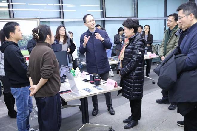 国务院参事室调研启迪之星 探访8家硬科技企业创新实践(图2)