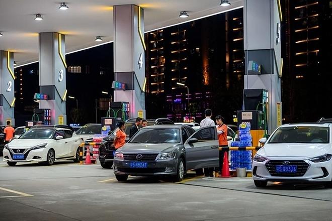 当物价低迷遇上油价暴涨中国经济如何破局？(图1)